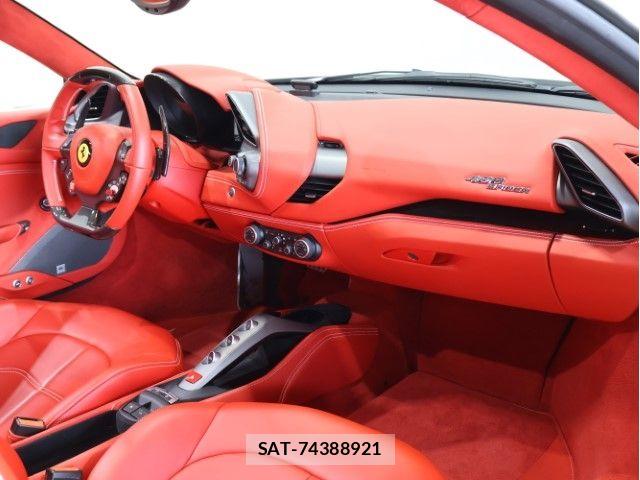 Ferrari 488 Spider 2017-01 8035508-4