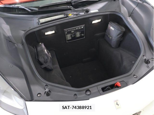 Ferrari 488 Spider 2017-01 8035508-8