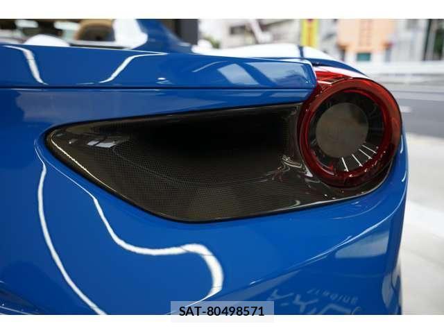 Ferrari 488 Spider 2018-07 8158411-14