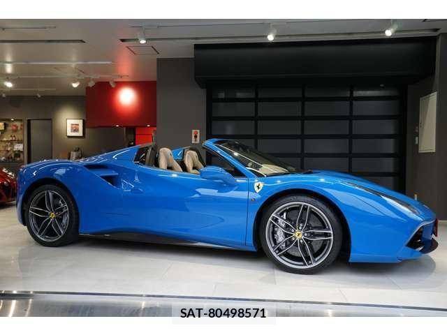 Ferrari 488 Spider 2018-07 8158411-1
