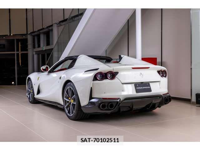 Ferrari 812 2021-03 7218403-10