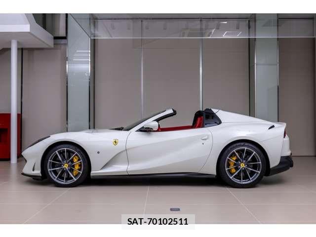 Ferrari 812 2021-03 7218403-11