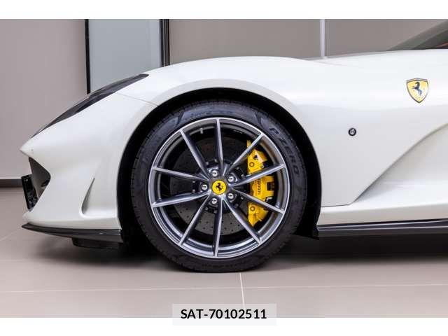 Ferrari 812 2021-03 7218403-13