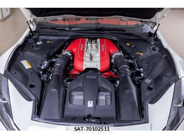 Ferrari 812 2021-03 7218403-3