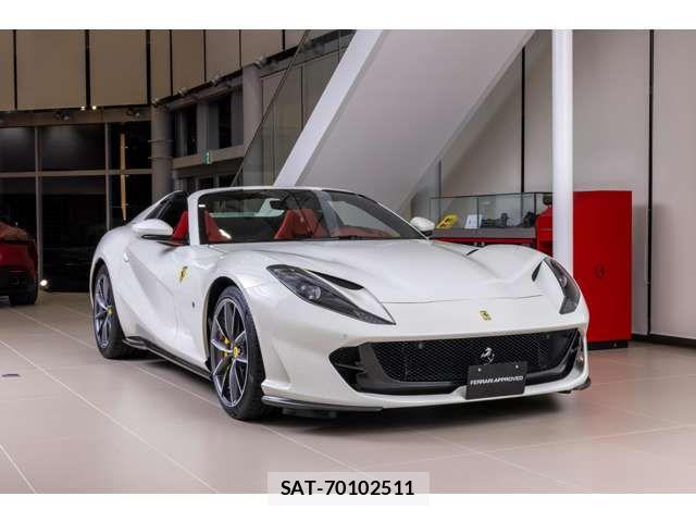 Ferrari 812 2021-03 7218403-5