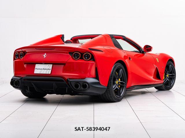 Ferrari 812 2021-07 7218408-9