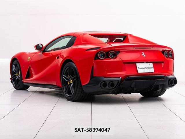 Ferrari 812 2021-07 7218408-12