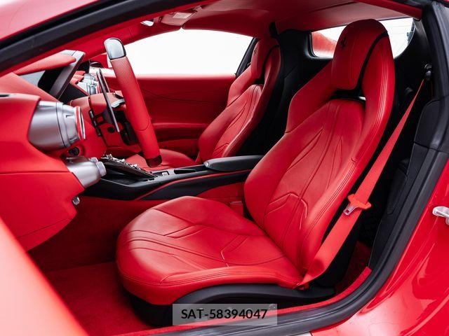 Ferrari 812 2021-07 7218408-15