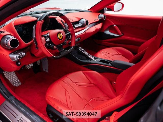 Ferrari 812 2021-07 7218408-16