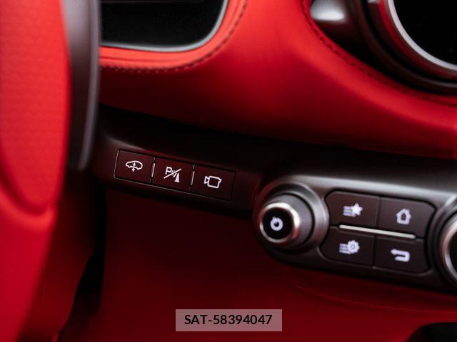 Ferrari 812 2021-07 7218408-24