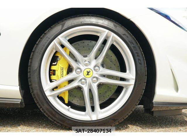 Ferrari 812 2019-07 8883609-9