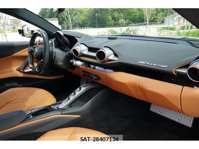 Ferrari 812 2019-07 8883609-19