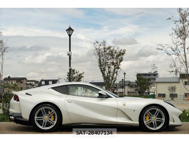 Ferrari 812 2019-07 8883609-2