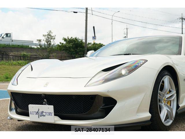 Ferrari 812 2019-07 8883609-6