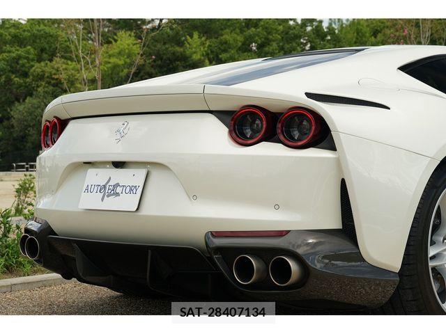 Ferrari 812 2019-07 8883609-8
