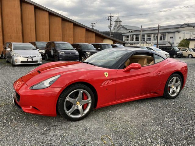 Ferrari California 2014-01 1463174-4