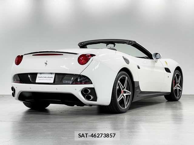 Ferrari California 2011-02 7357714-9