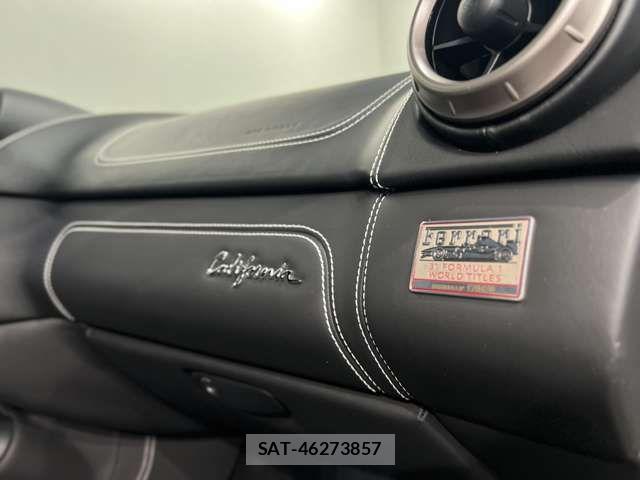 Ferrari California 2011-02 7357714-11