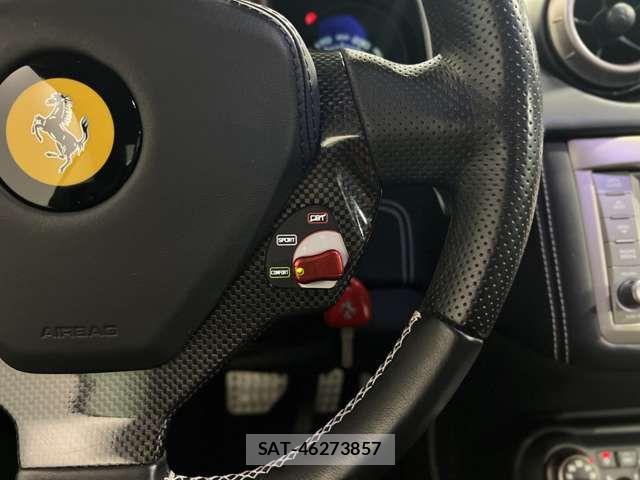 Ferrari California 2011-02 7357714-16