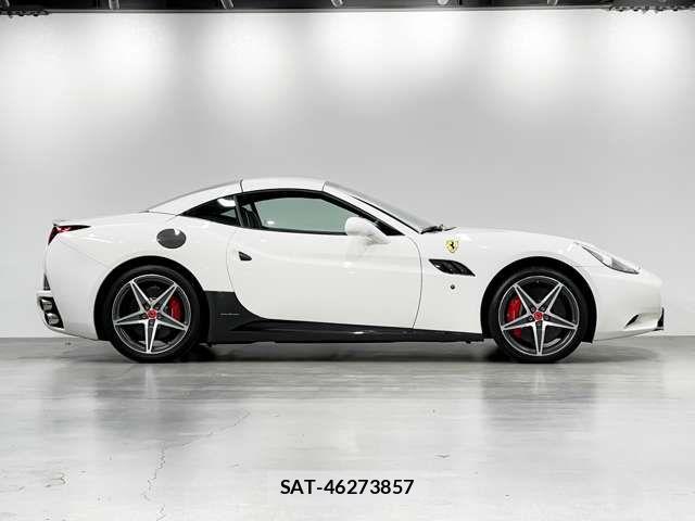Ferrari California 2011-02 7357714-3