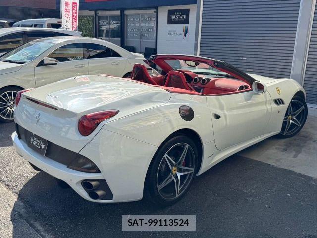Ferrari California 30 2013-06 1052449-3