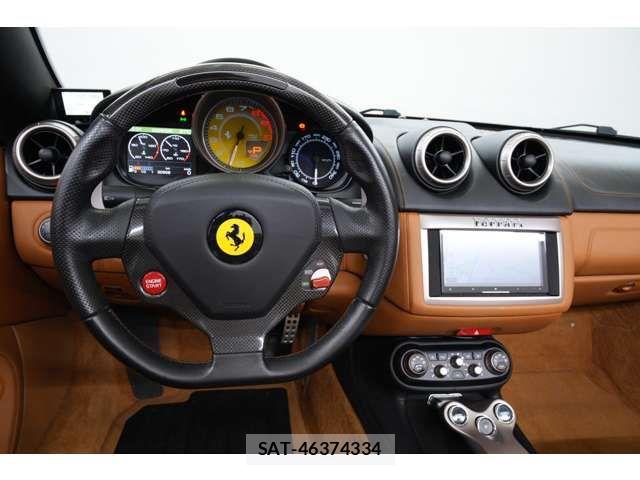 Ferrari California 30 2012-10 8561868-10