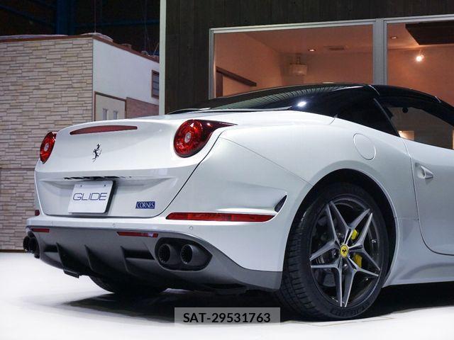 Ferrari California 2017-01 1824514-10