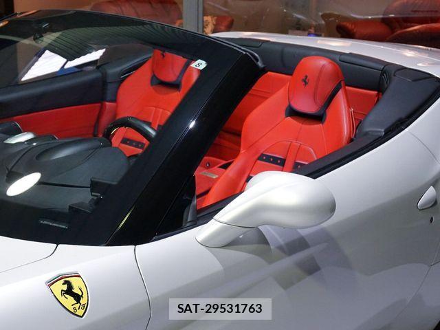 Ferrari California 2017-01 1824514-8