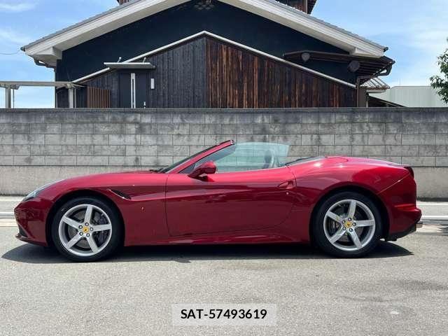 Ferrari California 2015-04 7250765-7