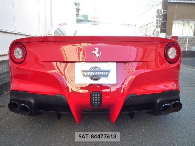 Ferrari F12 2013-12 662032-1