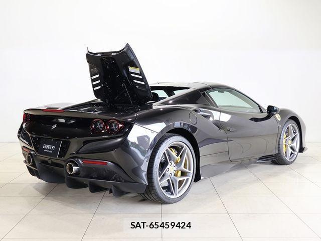 Ferrari F8 Spider 2022-07 495702-22