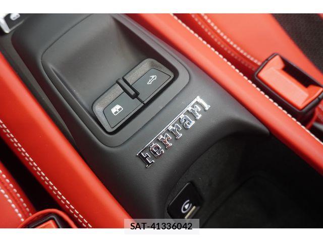Ferrari F8 Spider 2023-02 688922-13
