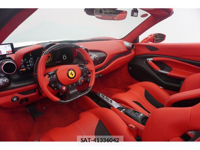 Ferrari F8 Spider 2023-02 688922-18
