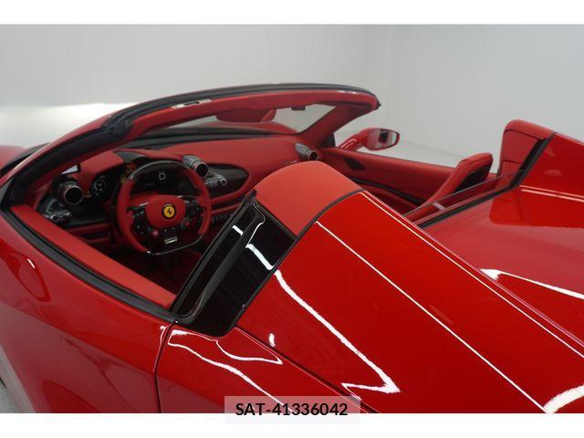 Ferrari F8 Spider 2023-02 688922-26