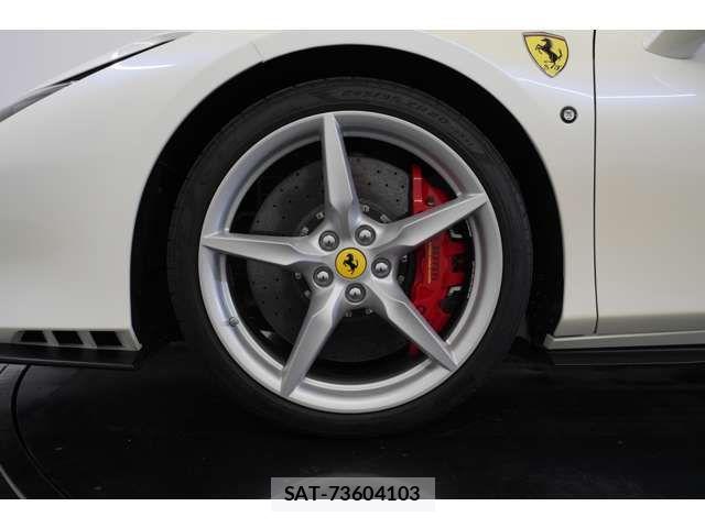 Ferrari F8 Spider 2022-02 6304066-3