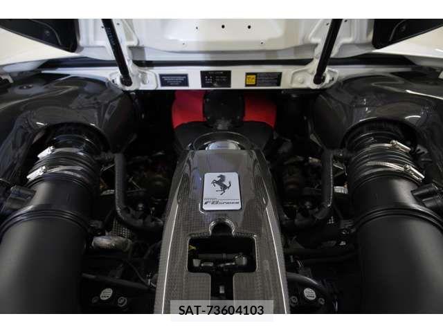 Ferrari F8 Spider 2022-02 6304066-5