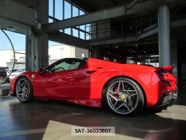 Ferrari F8 Spider 2023-03 6544844-9