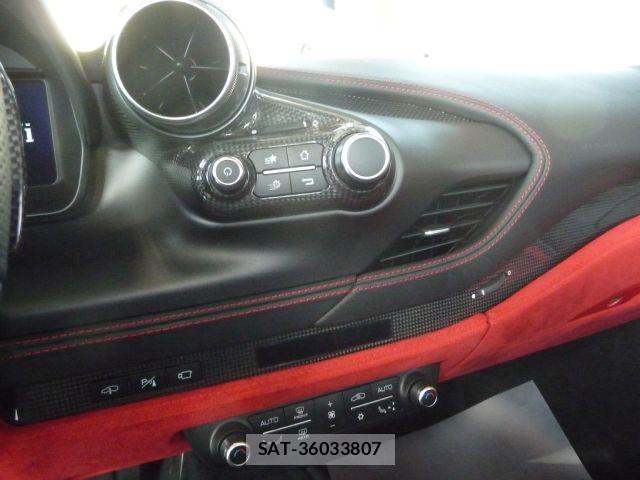 Ferrari F8 Spider 2023-03 6544844-12