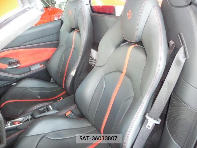 Ferrari F8 Spider 2023-03 6544844-14