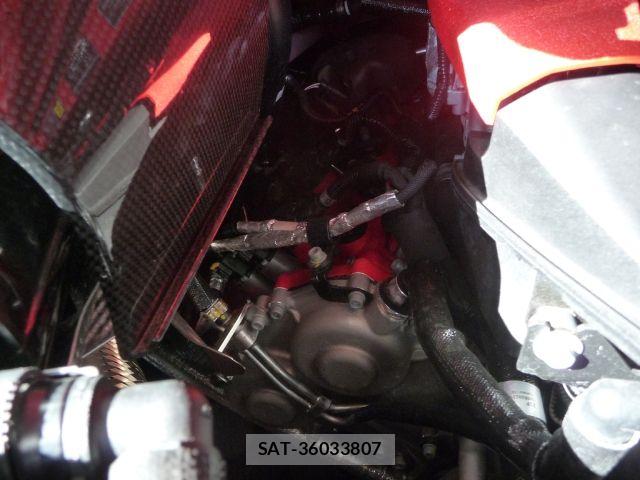 Ferrari F8 Spider 2023-03 6544844-16