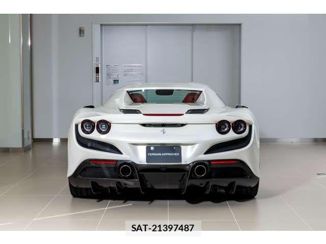 Ferrari F8 Spider 2022-02 7218406-9