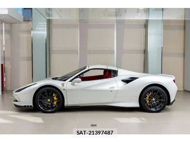 Ferrari F8 Spider 2022-02 7218406-12