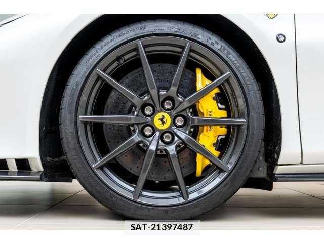 Ferrari F8 Spider 2022-02 7218406-16