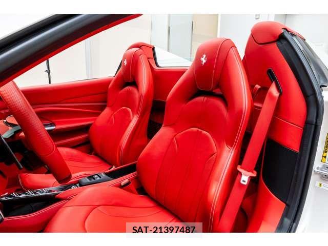 Ferrari F8 Spider 2022-02 7218406-1