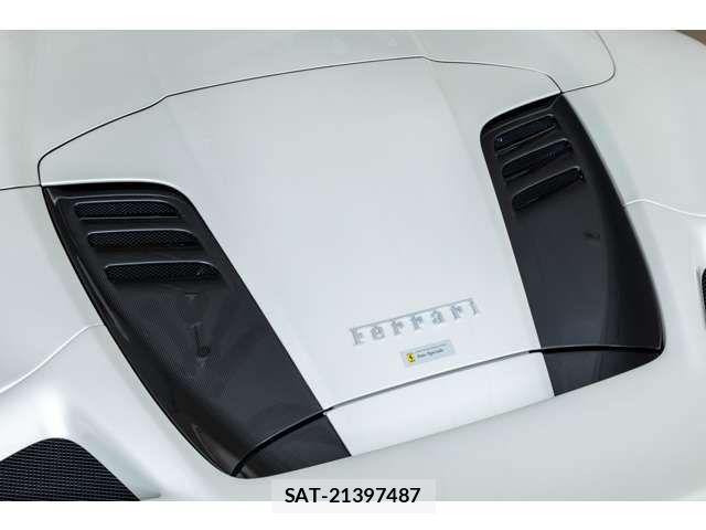 Ferrari F8 Spider 2022-02 7218406-19