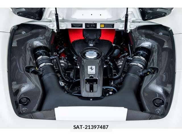 Ferrari F8 Spider 2022-02 7218406-2