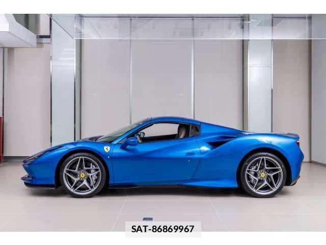 Ferrari F8 Spider 2021-08 7723270-10