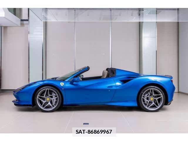 Ferrari F8 Spider 2021-08 7723270-11