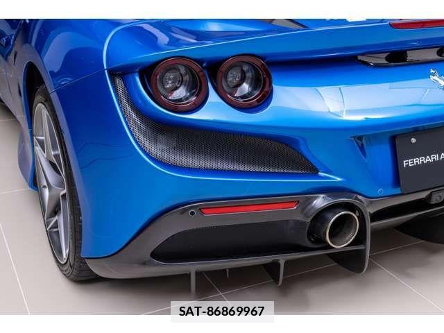 Ferrari F8 Spider 2021-08 7723270-19