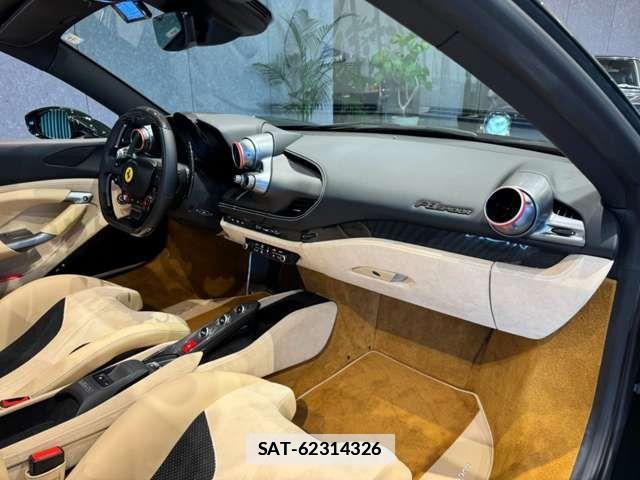 Ferrari F8 Spider 2022-04 7723269-11